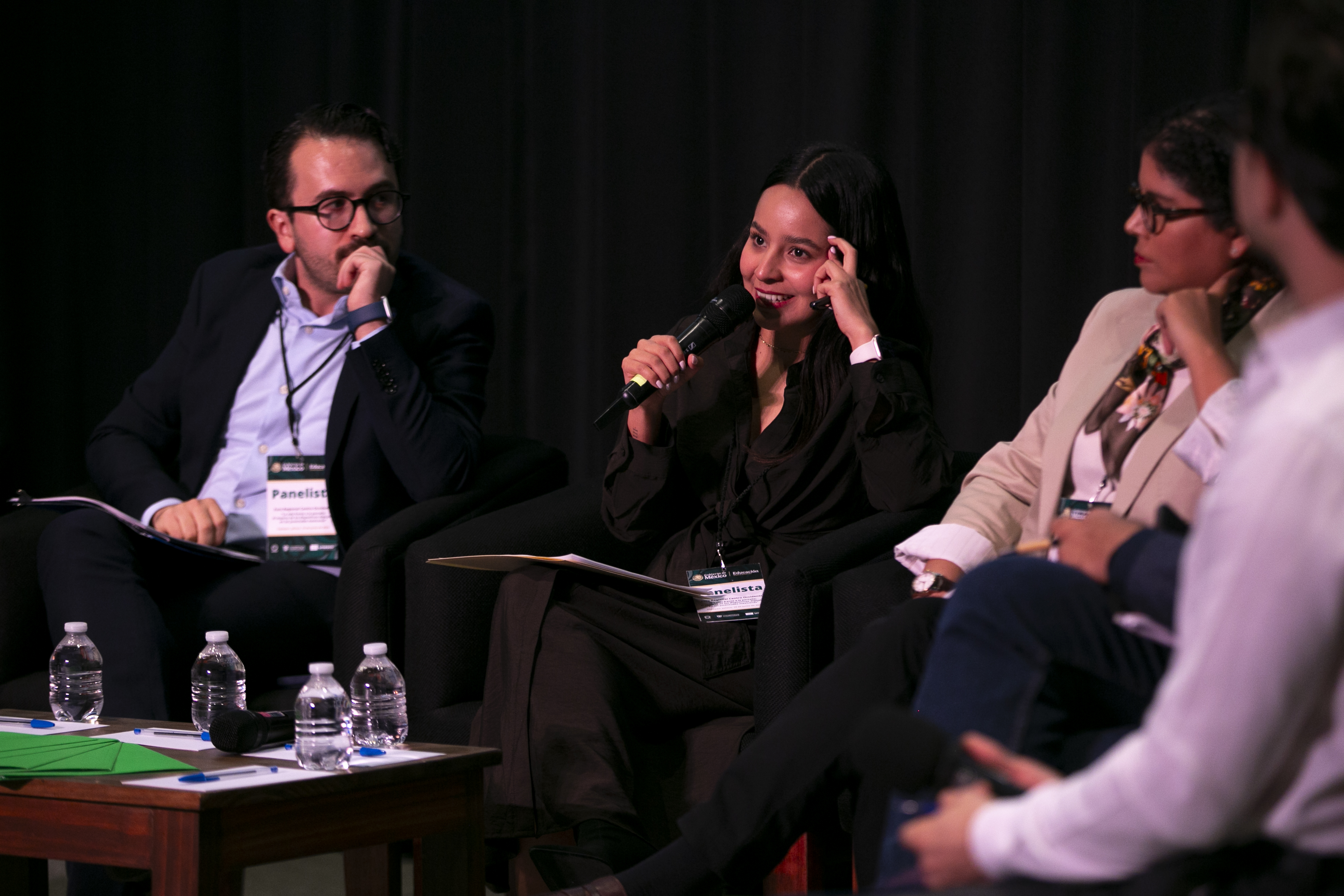 Debaten sobre la llegada de las tecnologías a la educación